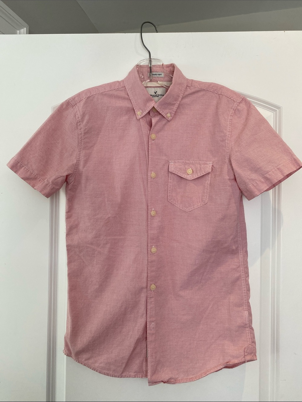 American Eagle Outfitters Short-Sleeve Button-Down Shirt in Light Pink